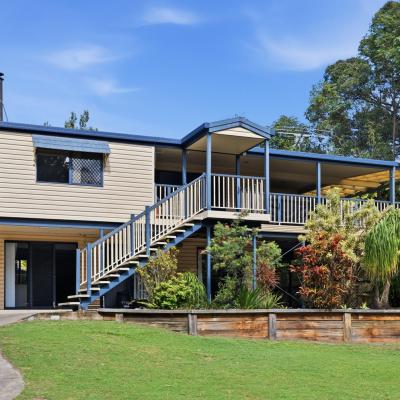 quandamooka beach house bulwer moreton island exterior 6
